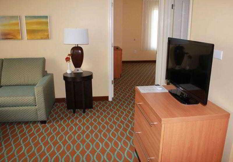 ทาวน์เพลซ สวีท ริชแลนด์ โคลัมเบีย พอยต์ Hotel ภายนอก รูปภาพ